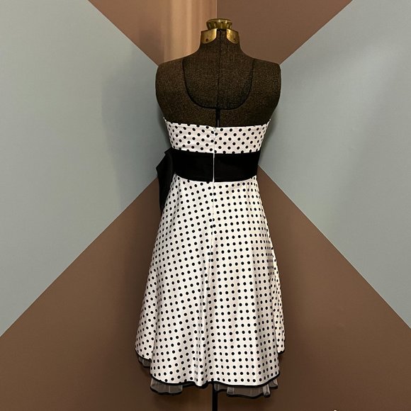 Morgan & Co. Polka Dot Formal Dress - Picture 4 of 10